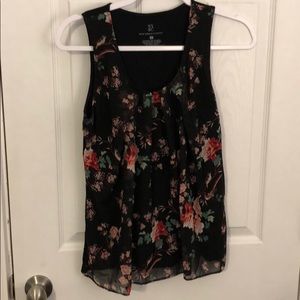 Ny&c floral pleated tank